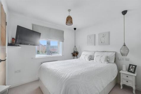 Bedroom 2_1.jpeg