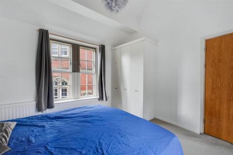 Bedroom_2.jpeg
