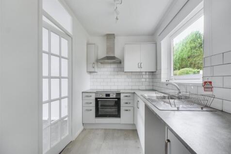 Kitchen_1.jpeg