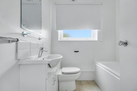 Bathroom.jpeg