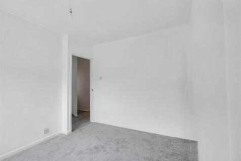 Bedroom 1_3.jpeg