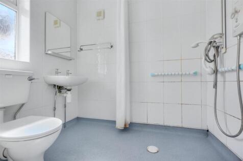 Bathroom.jpeg