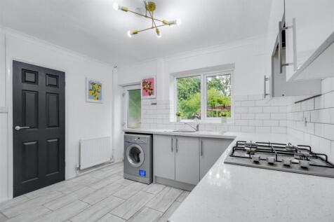 Kitchen_1.jpeg
