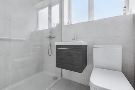 Shower Room.jpeg