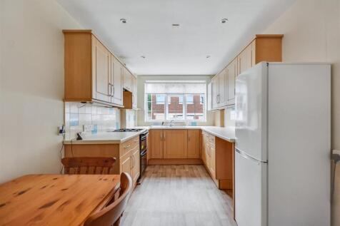 Kitchen_1.jpeg