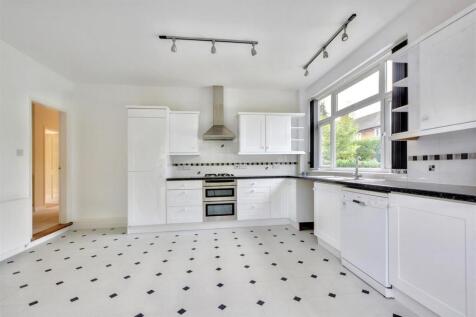 Kitchen_1.jpeg