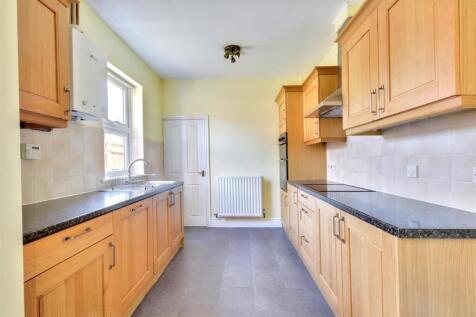 Kitchen_1.jpeg