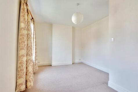 Bedroom One_2.jpeg