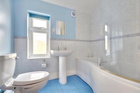 Bathroom.jpeg