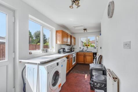 Kitchen_1.jpeg