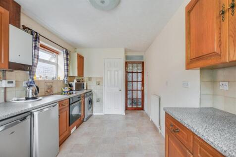 Kitchen_2.jpeg