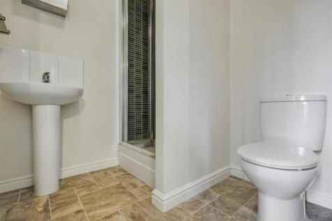 Ensuite 1_2.jpeg