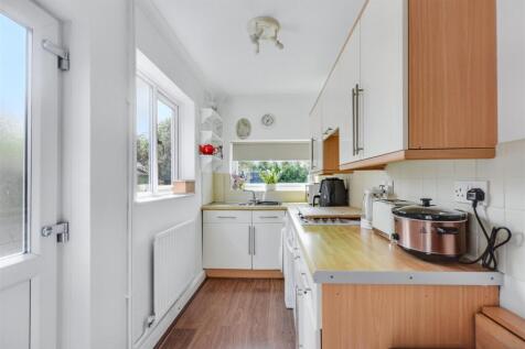 Kitchen_2.jpeg