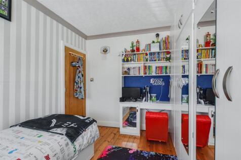 Bedroom 3_2.jpeg