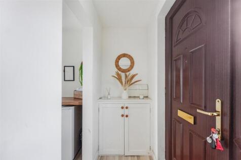 Entrance Hall_2.jpeg