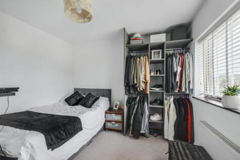 Bedroom 2_1.jpeg