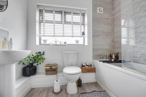 Bathroom.jpeg