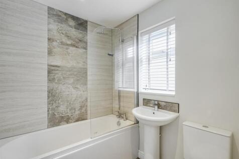Bathroom 1_1.jpeg