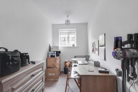 Bedroom 2_1.jpeg