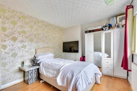 Bedroom One_1.jpeg