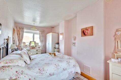 Bedroom One_2.jpeg