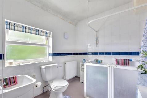 Shower Room.jpeg
