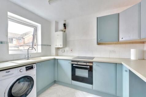 Kitchen_1.jpeg