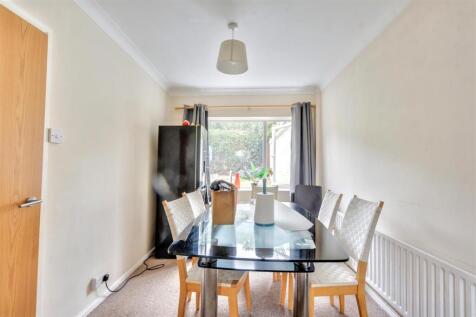 Dining Room_1.jpeg