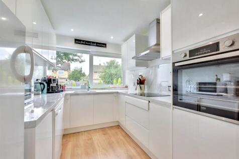 Kitchen (1).jpeg