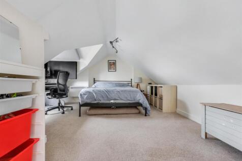Bedroom 4_1.jpeg