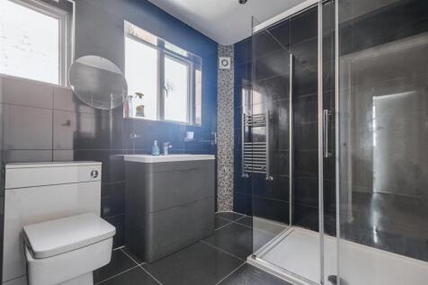Shower Room.jpeg