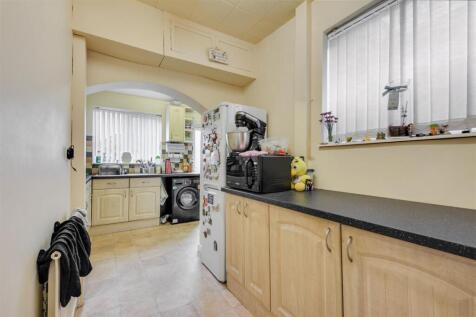 Kitchen_1.jpeg