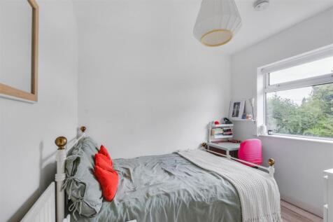 Bedroom 2_1.jpeg