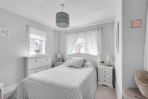 Bedroom 2_1.jpeg