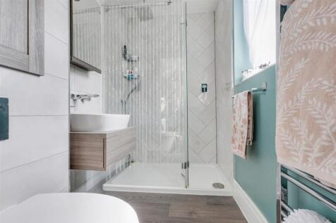 Ensuite_2.jpeg
