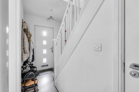 Hallway_1.jpeg