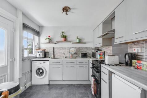 Kitchen_1.jpeg