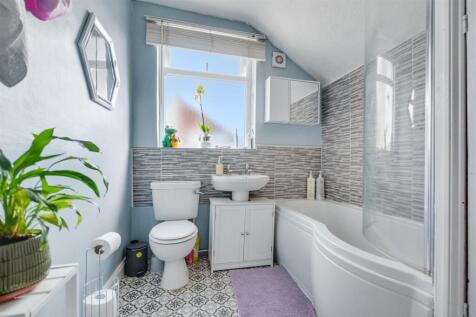 Bathroom.jpeg