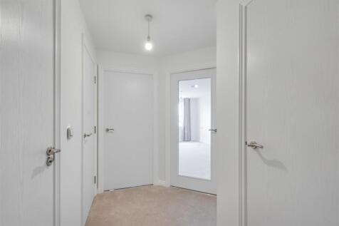Hallway_2.jpeg