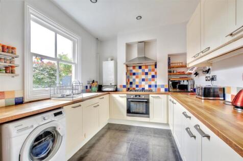 Kitchen_2.jpeg