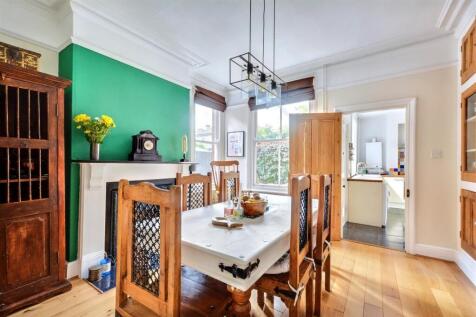 Dining Room_1.jpeg