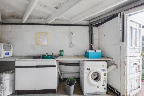 Utility Room_2.jpeg
