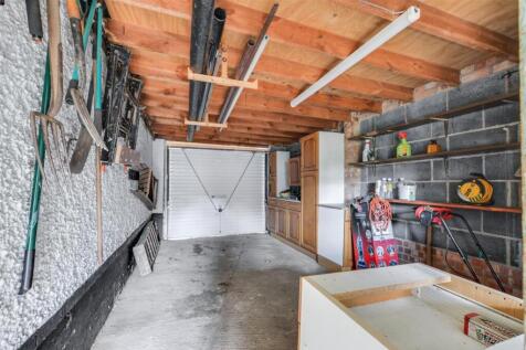 Garage_1.jpeg