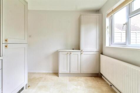 Kitchen 5.jpg