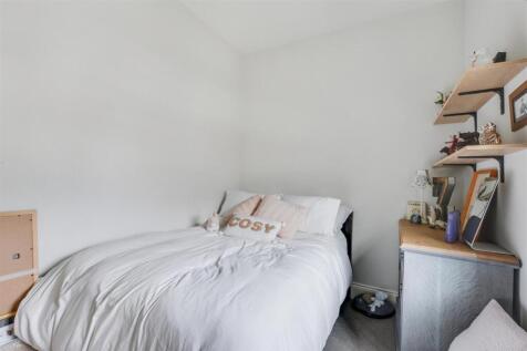 Bedroom 3_2.jpeg