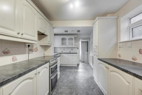 Kitchen_1.jpeg