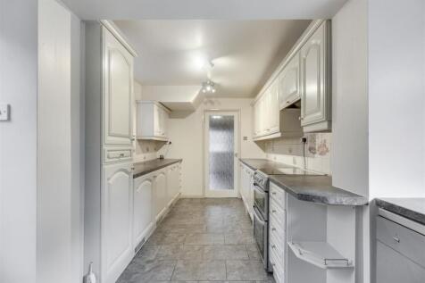 Kitchen_2.jpeg