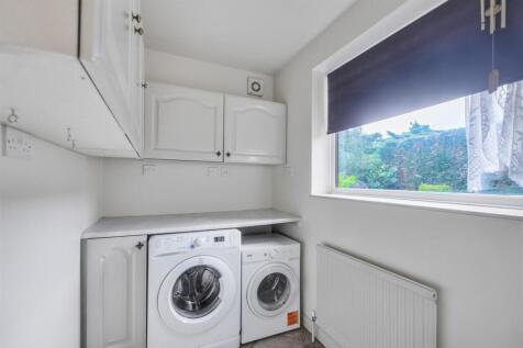 Utility Room_1.jpeg