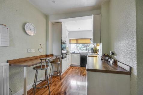 Kitchen_1.jpeg