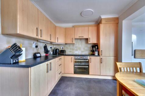 Kitchen_1.jpeg